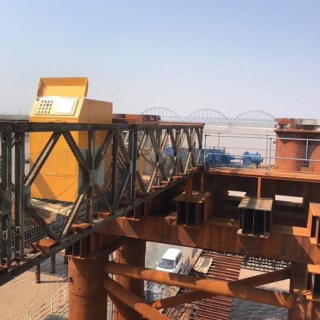 精量電子-為齊魯黃河大橋項目提供液壓同步頂升系統